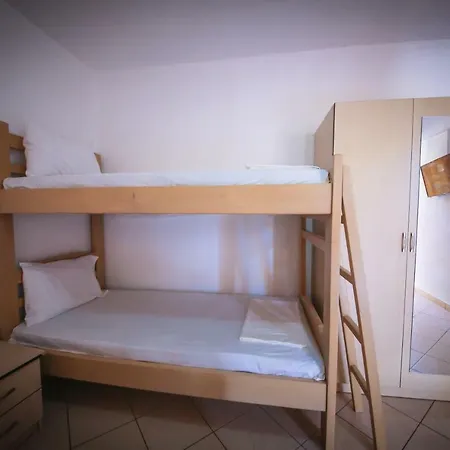 Apart-hotel Mali شقة فندقية ديفيجاكه